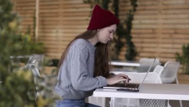 81 Best Places Teens Can Find Online Jobs for Extra Cash